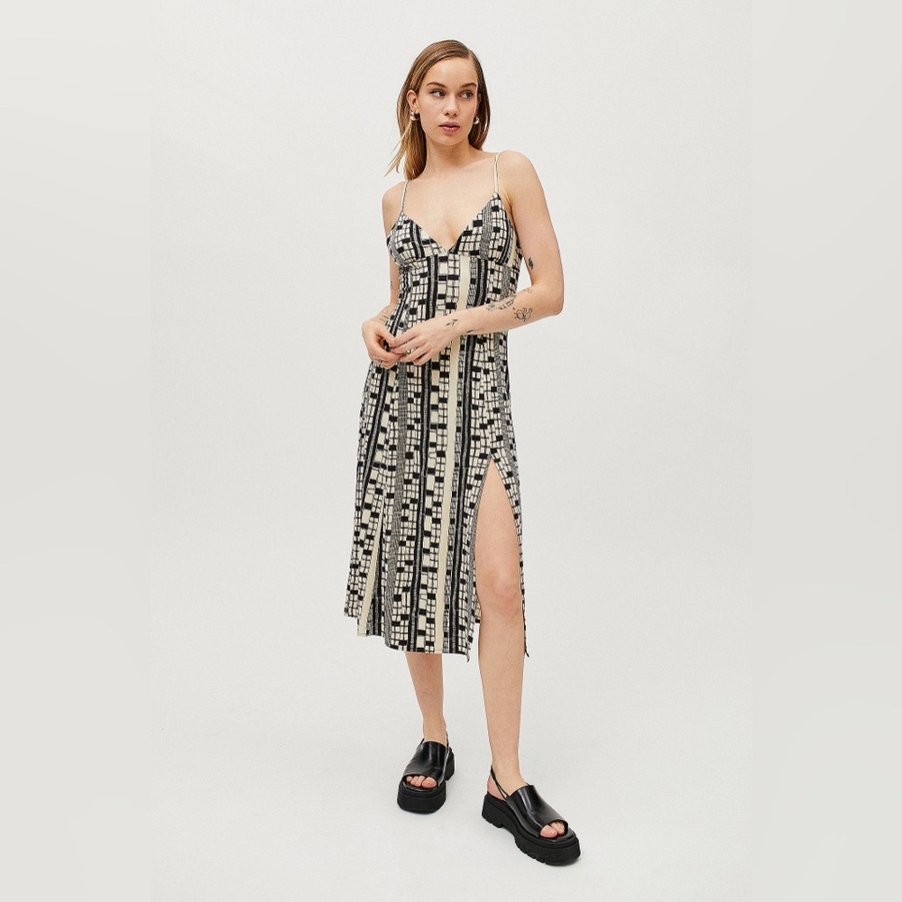 Urban Outfitters Ashley Black Plaid Midi Dress - Picture 1 of 10